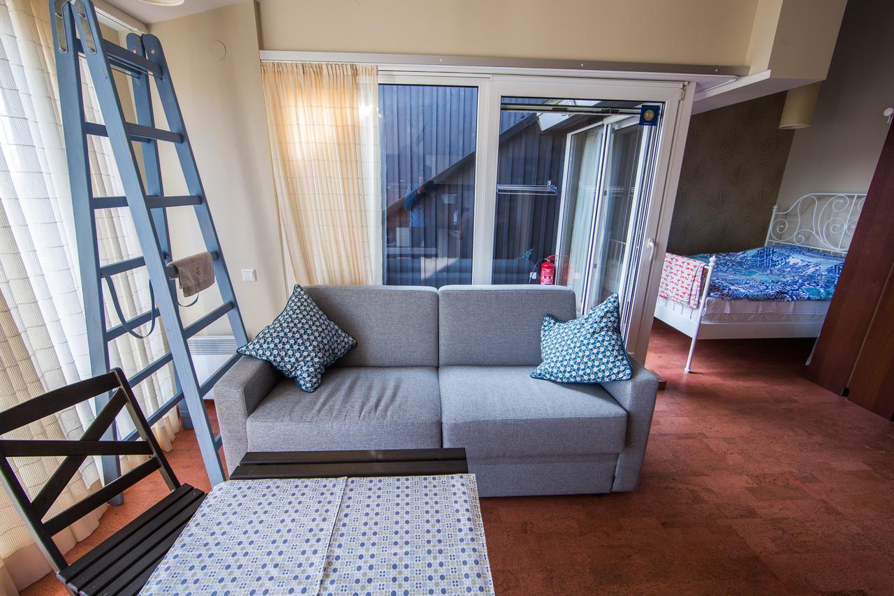 Lapes Namai Apartment Pervalka Exterior foto